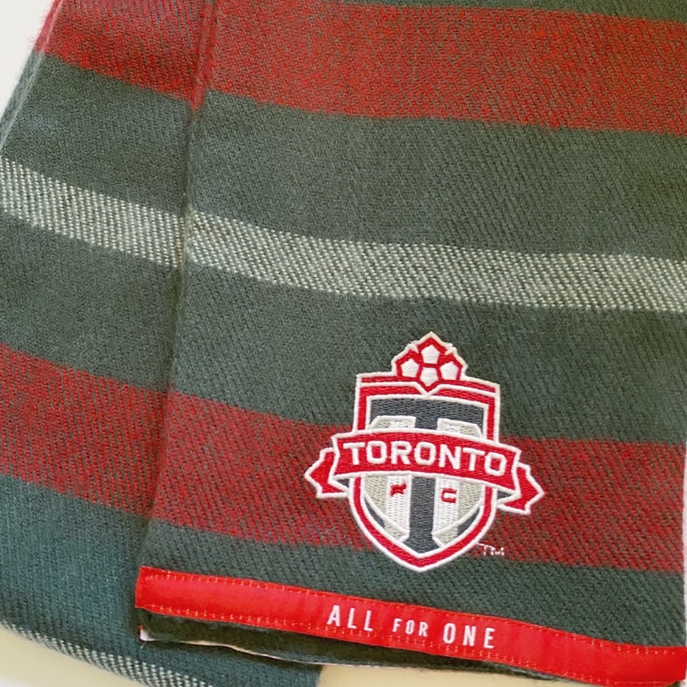 Toronto FC Soccer All For One Logo Striped Knitted Scarf